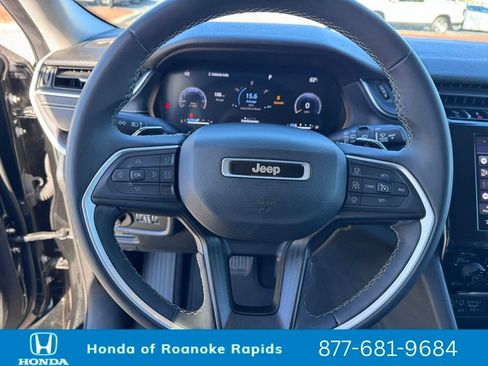 Used 2023 Jeep Grand Cherokee L Laredo image 21