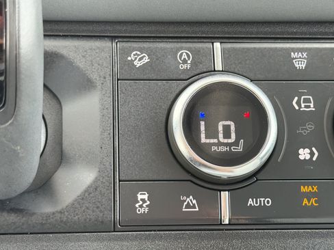 Used 2025 Land Rover Defender 110 S AWD/4WD image 29