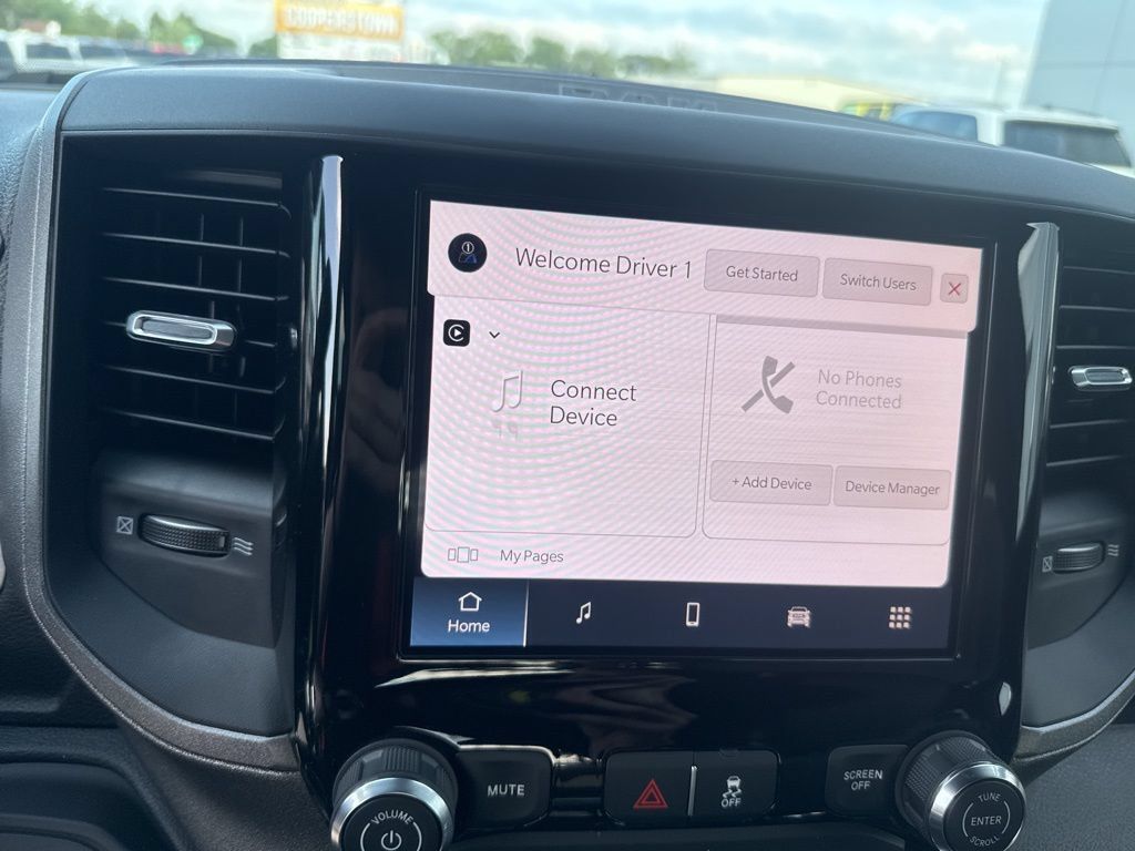 New 2025 RAM 4500 Tradesman AWD/4WD image 22
