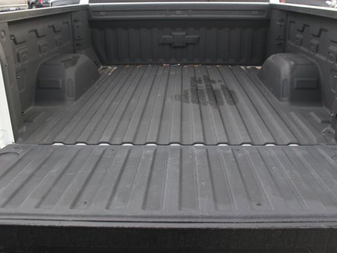 Used 2025 Chevrolet Silverado 1500 High Country AWD/4WD image 12