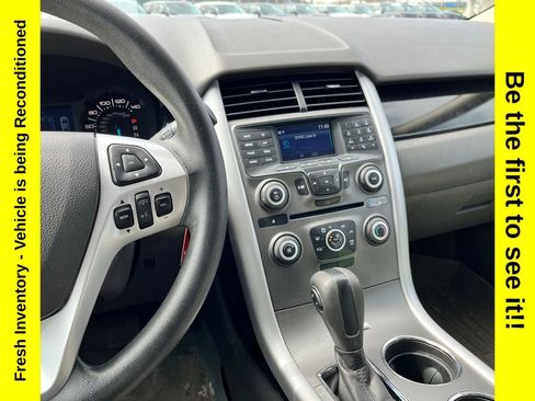 Used 2014 Ford Edge SE w/ Equipment Group 101A AWD/4WD image 17