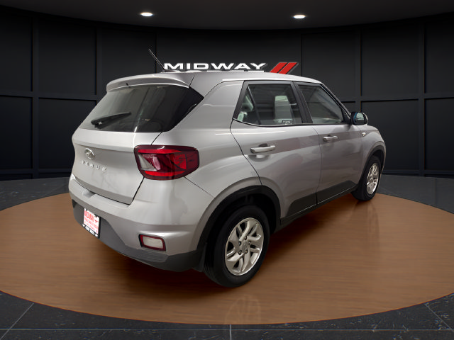 Used 2024 Hyundai Venue SE FWD image 4