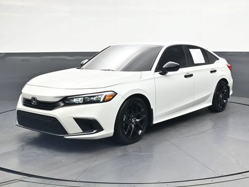 Used 2023 Honda Civic Sport image 9