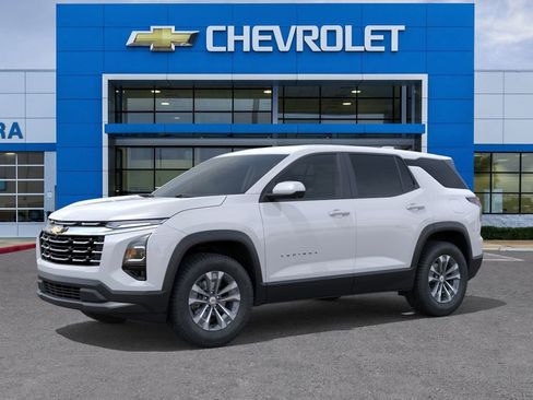 New 2026 Chevrolet Equinox LT w/ Convenience Package II FWD image 2