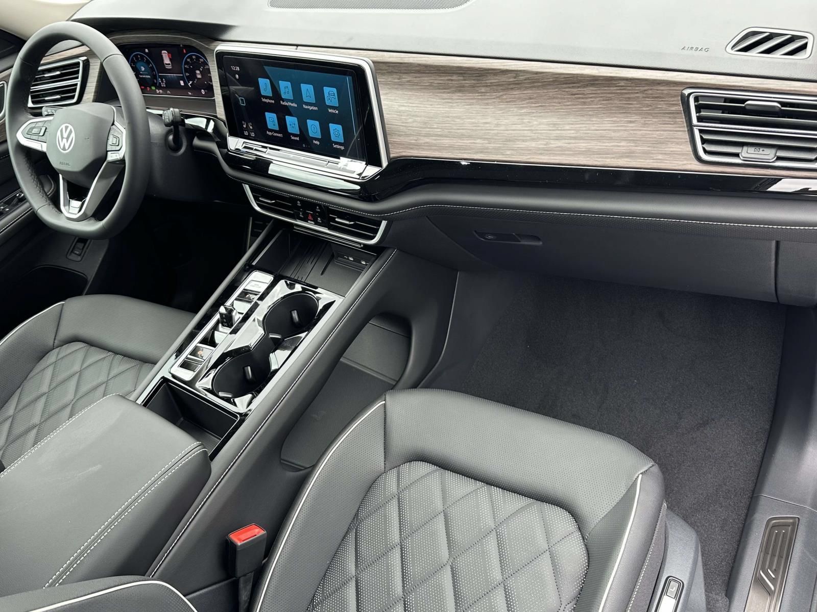 New 2026 Volkswagen Atlas SEL Premium R-Line AWD/4WD image 12