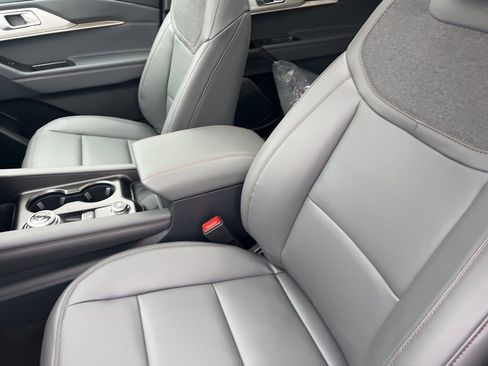 New 2026 Ford Explorer Active w/ Active Comfort Package image 10