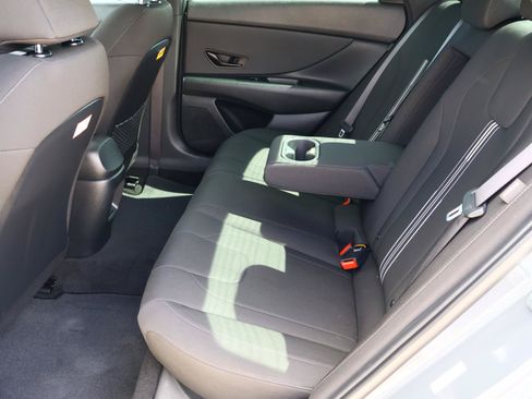 Used 2026 Hyundai Elantra SEL Sport Premium FWD image 19