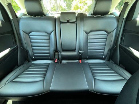 Used 2024 Ford Edge SEL AWD/4WD image 38