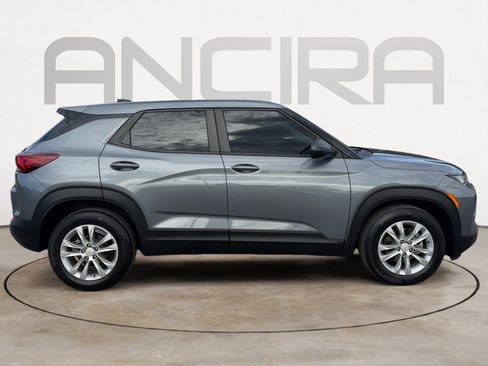 Used 2022 Chevrolet TrailBlazer LS FWD image 13