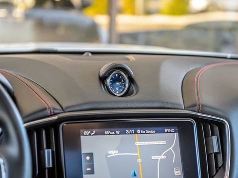 Used 2019 Maserati Ghibli S image 30