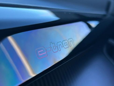 Used 2023 Audi RS e-tron GT w/ Ceramic Brake Package image 25