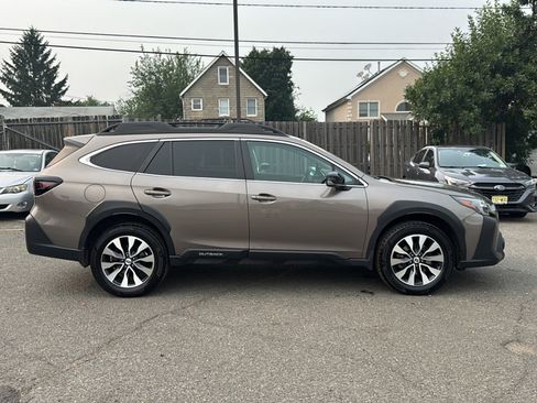 Certified 2024 Subaru Outback Limited AWD/4WD image 9