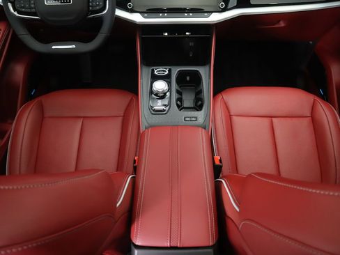 Used 2025 Jeep Wagoneer S Launch Edition image 17