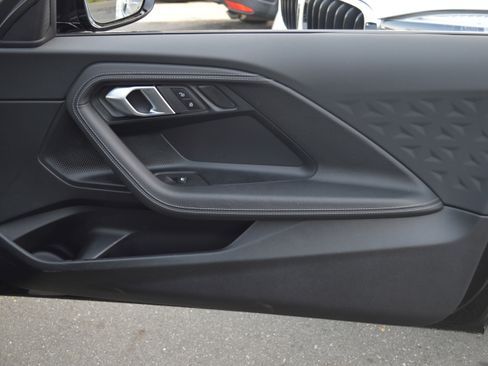 Used 2025 BMW 230i Coupe w/ M Sport Package image 30