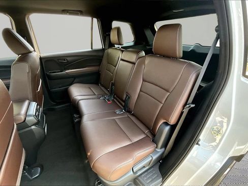 Used 2024 Honda Passport EX-L image 18