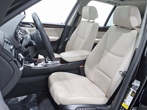 Used 2017 BMW X3 xDrive28i image 27
