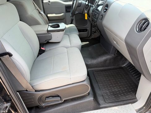 Used 2007 Ford F150 STX RWD image 11