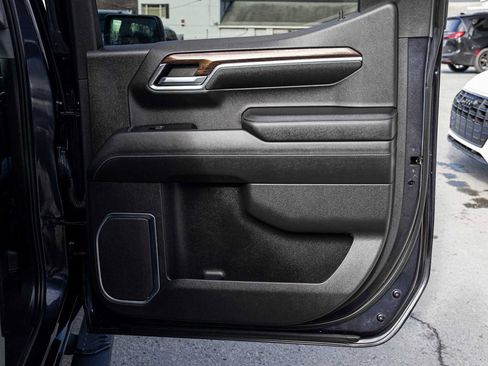 Used 2022 GMC Sierra 1500 Elevation image 15