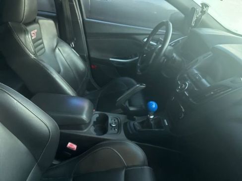 Used 2013 Ford Focus ST FWD image 4