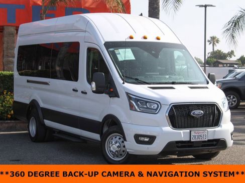 Used 2023 Ford Transit 350 XLT image 2