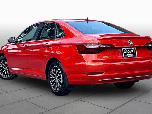 Used 2021 Volkswagen Jetta SE w/ SE Cold Weather Package FWD image 12