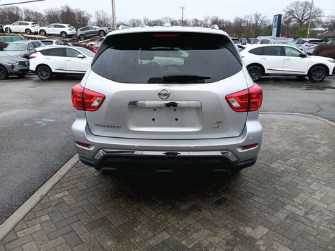 Used 2020 Nissan Pathfinder SL image 5