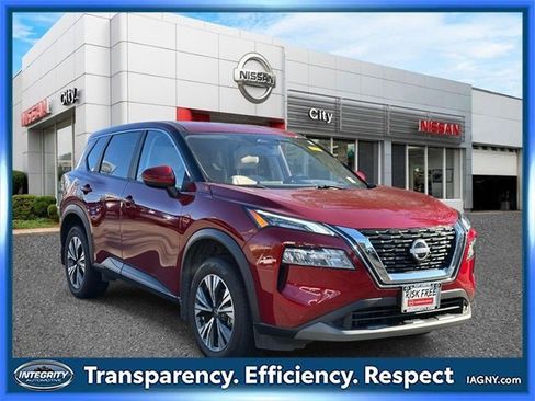 Certified 2023 Nissan Rogue SV image 1