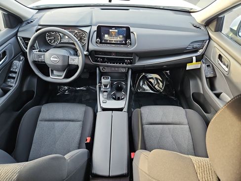 New 2026 Nissan Rogue SV w/ Cold Weather Package image 10