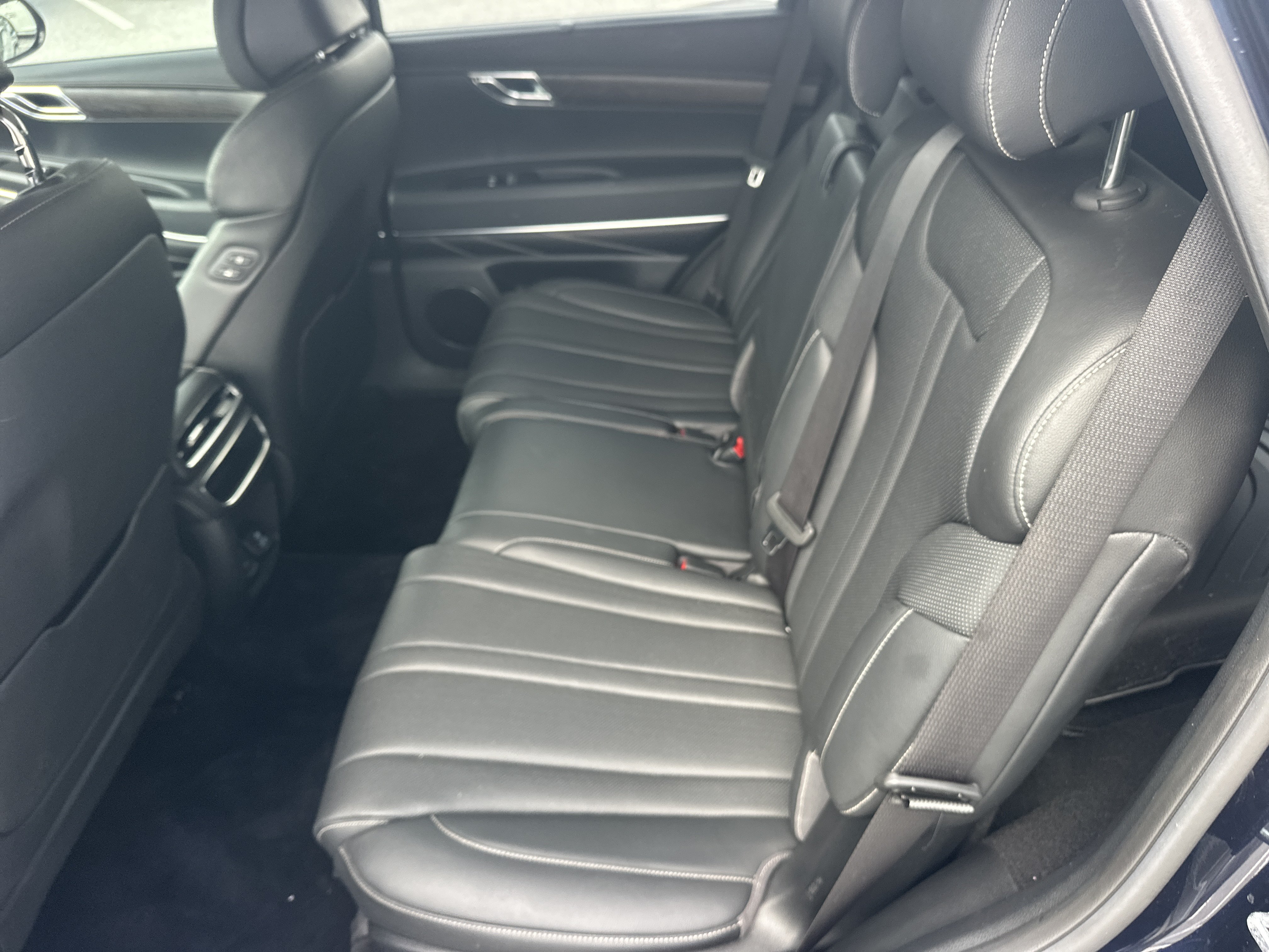 Certified 2024 Genesis GV80 2.5T AWD/4WD image 14