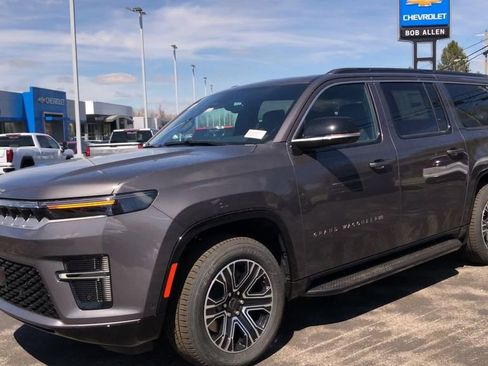 New 2026 Jeep Grand Wagoneer L 4WD image 4