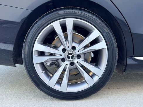 Used 2019 Mercedes-Benz C 300 Sedan image 14