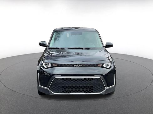 Used 2025 Kia Soul LX w/ LX Technology Package image 4