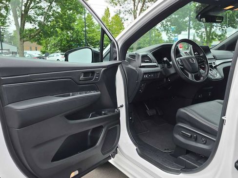 Used 2025 Honda Odyssey Sport-L image 20