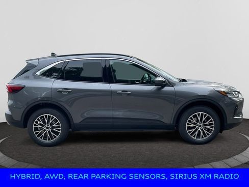 New 2024 Ford Escape SE image 8