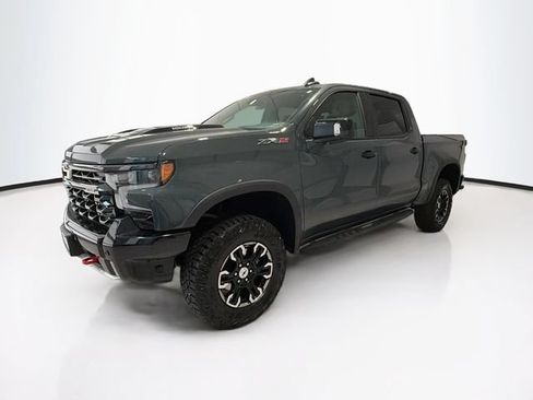 Certified 2025 Chevrolet Silverado 1500 ZR2 AWD/4WD image 3