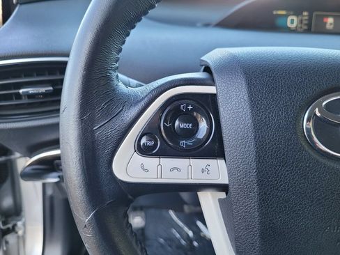 Used 2017 Toyota Prius Prime Advanced w/ Carpet Mat Package FWD image 22