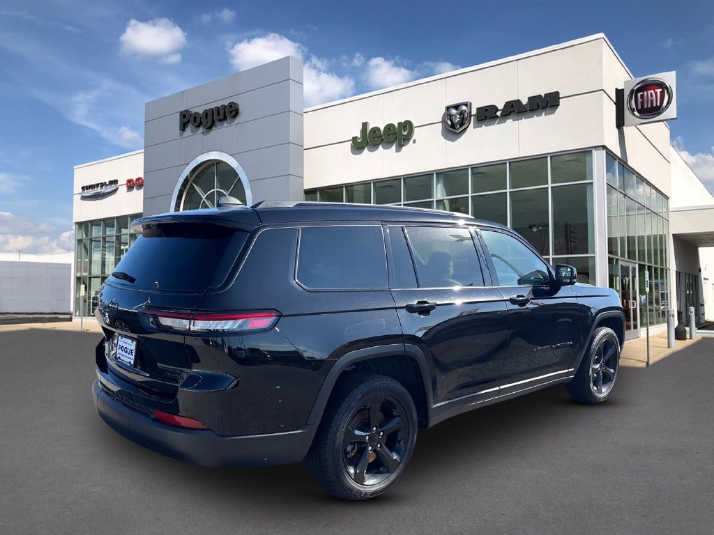 Used 2024 Jeep Grand Cherokee L Limited w/ Luxury Tech Group II AWD/4WD image 3