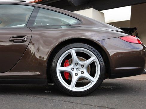 Used 2011 Porsche 911 Carrera 4S image 48