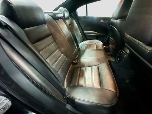Used 2014 Dodge Charger SXT image 29