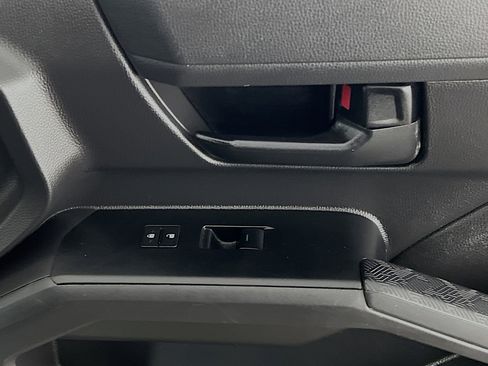 Used 2024 Toyota Tacoma SR5 image 32