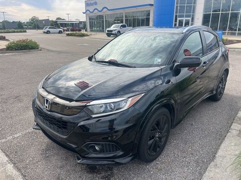 Used 2022 Honda HR-V Sport image 1