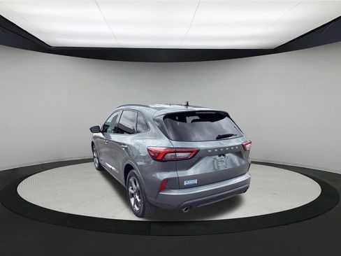 Used 2023 Ford Escape ST-Line FWD image 6