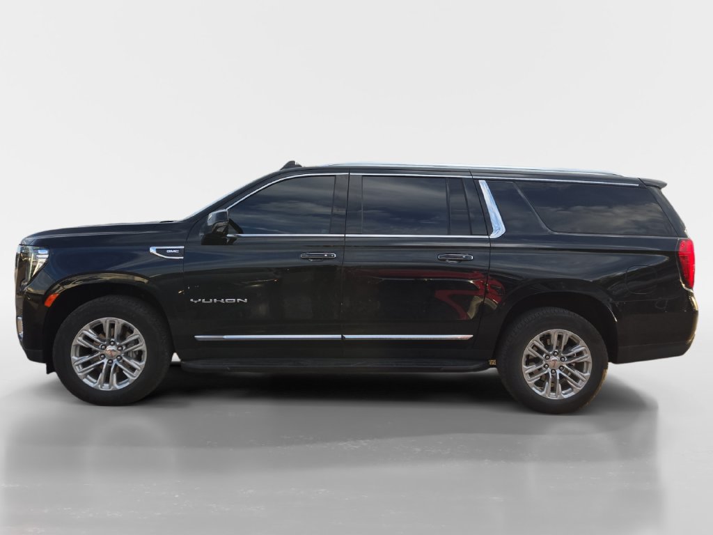 Used 2024 GMC Yukon XL SLT w/ SLT Premium Package AWD/4WD image 2