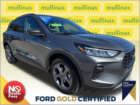 Certified 2025 Ford Escape ST-Line image 1