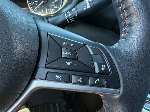 Used 2020 Nissan Sentra SR w/ Premium Package FWD image 21