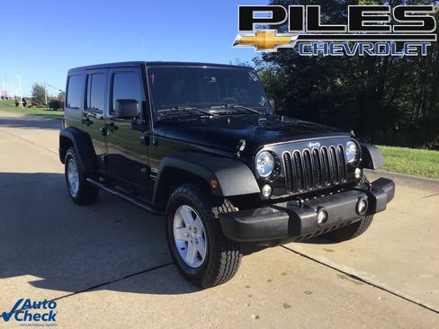 Used 2018 Jeep Wrangler Unlimited Sport S image 1