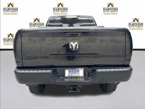 Used 2017 RAM 2500 Tradesman w/ Chrome Appearance Group AWD/4WD image 7