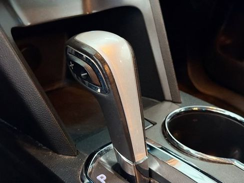 Used 2011 Chevrolet Equinox LT w/ Driver Convenience Package image 15