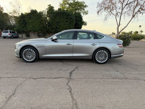 Used 2023 Genesis G80 image 5