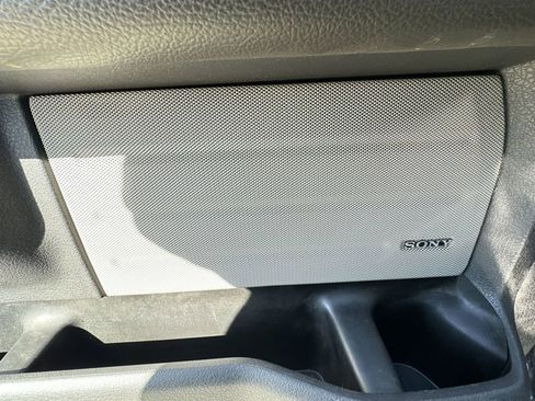 Used 2013 Ford F150 Platinum AWD/4WD image 23
